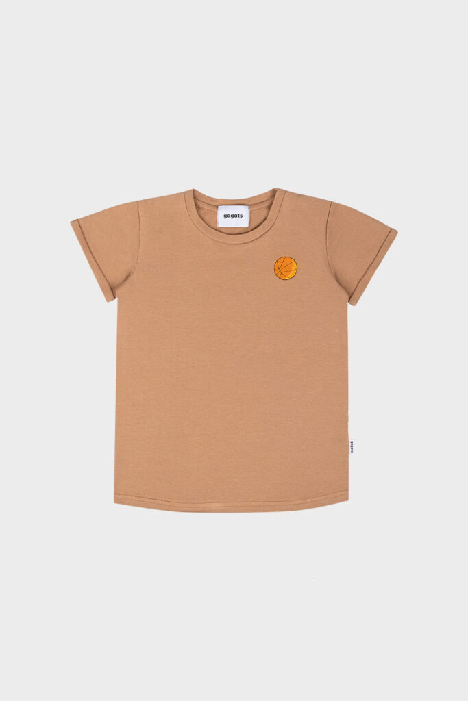 t-shirt-koszulka-dla-dziecka-bezowy-koszykowka-gagats-packshot