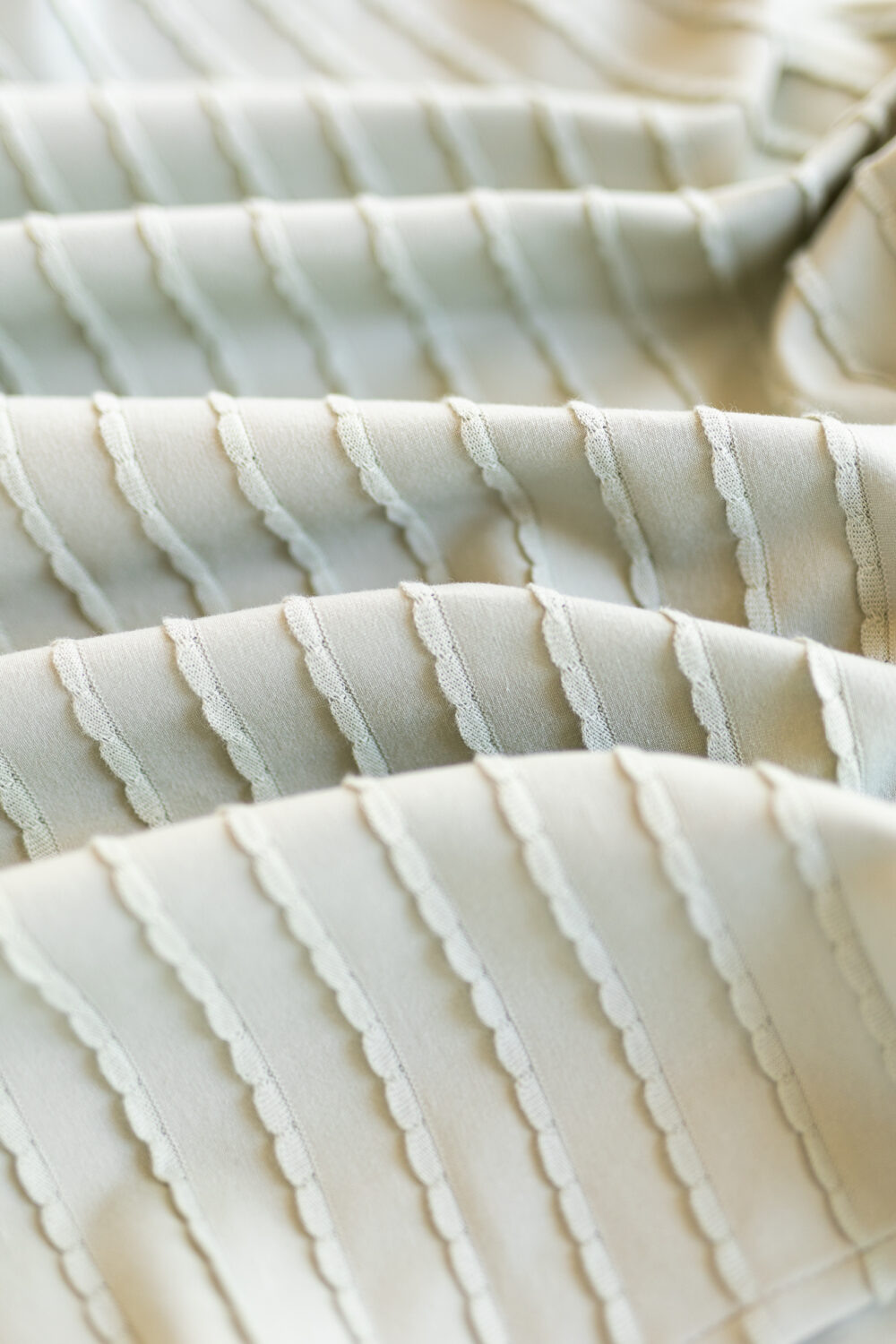 Gagats narzuta Eucaliptus Leaf10 materiał-szałwiowy-z-falbankami-narzutka